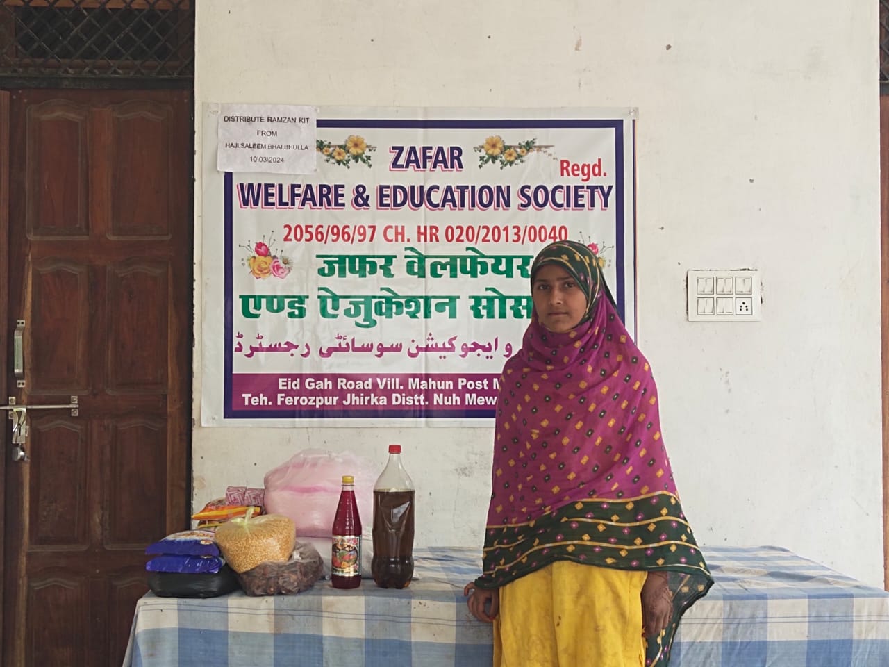 Distributing Ramzan kit for poor people. 2024